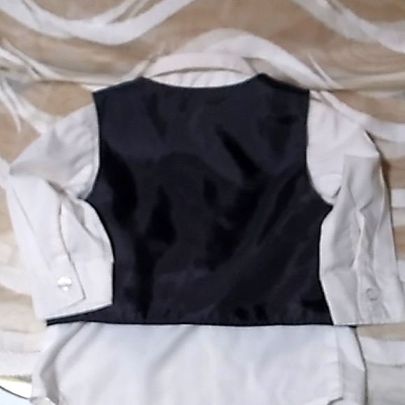 6 Months(16 pounds) Robert Allan Vest with White Dress Shirt (6 months) - Picture 2 of 9
